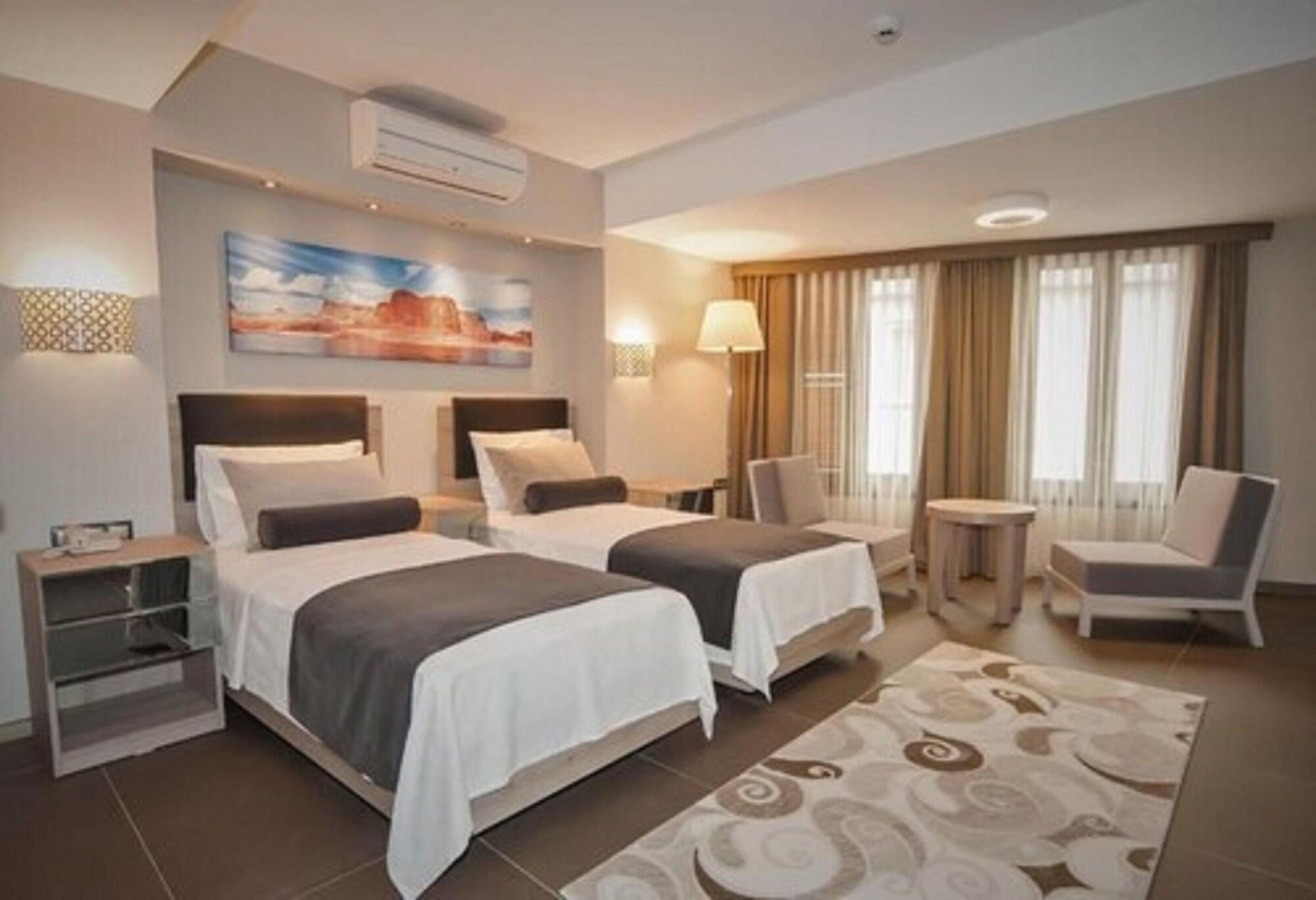 BC Pangaldi Hotel Istanboel Buitenkant foto